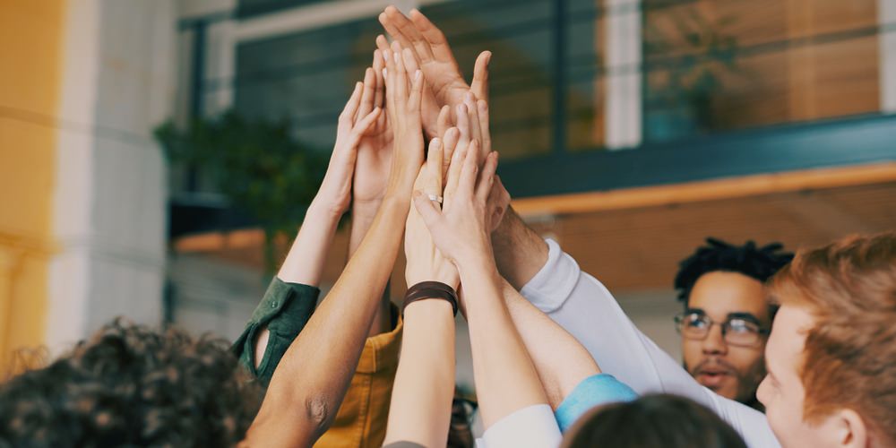 How to lead and manage fundraising gala volunteers