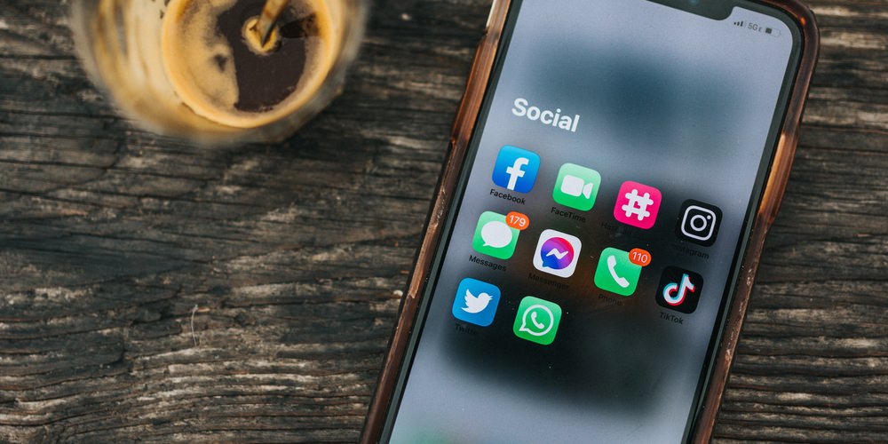 Social media platforms for universities