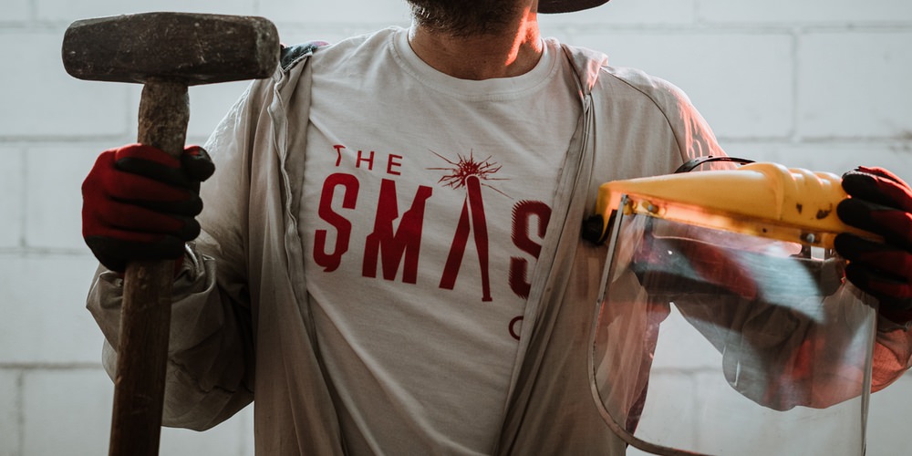 College fundraising ideas - smash room