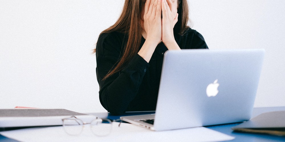 Can you walk me through a time when you or a team member had to deal with an upset donor and how you handled the situation?