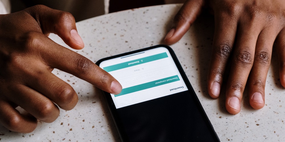 How to build an email list by offering valuable freebies